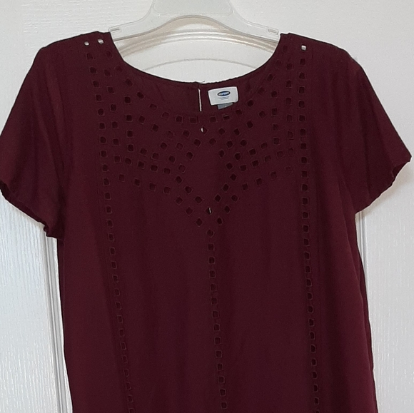 Old Navy Shift Dress with Front Cutout Pattern and a Slip size L - Picture 3 of 16